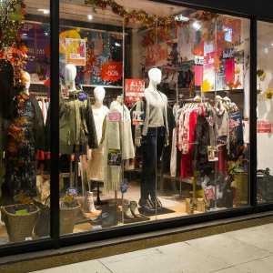 В преддверии праздников продавцы запускают различные акции и распродажи. Как не стать жертвой обмана недобросовестных продавцов